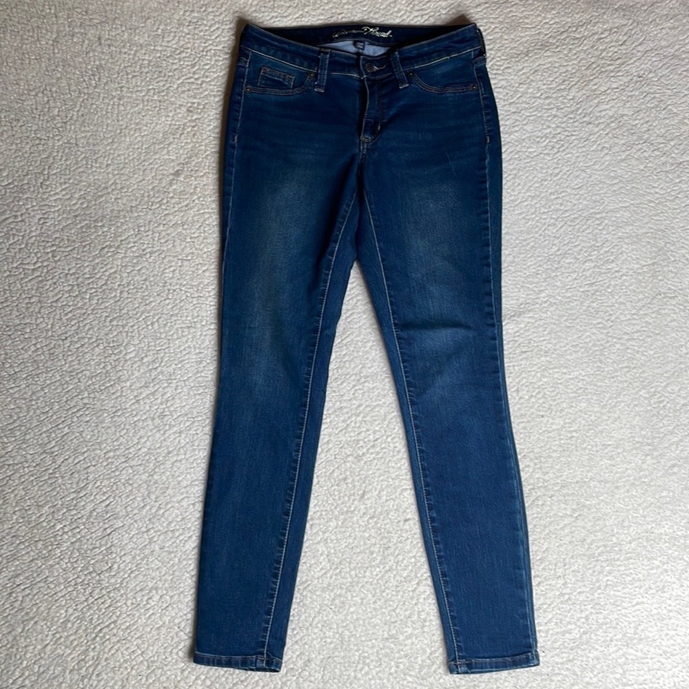Universal Thread Denim Jeans Stretch Mid Rise Jegging Size 2 / 26 R